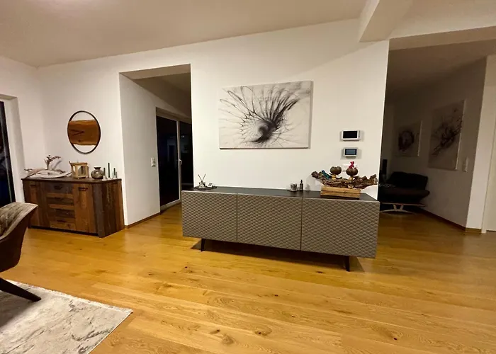 Luxus Ferienhaus Mit Grossem Garten In Ruhiger Gegend Untereinwald